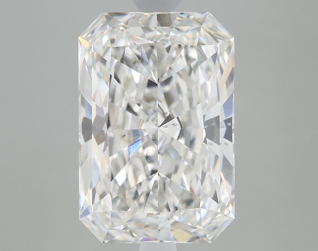2.68 Carat Radiant F VS2 IGI Lab Diamond