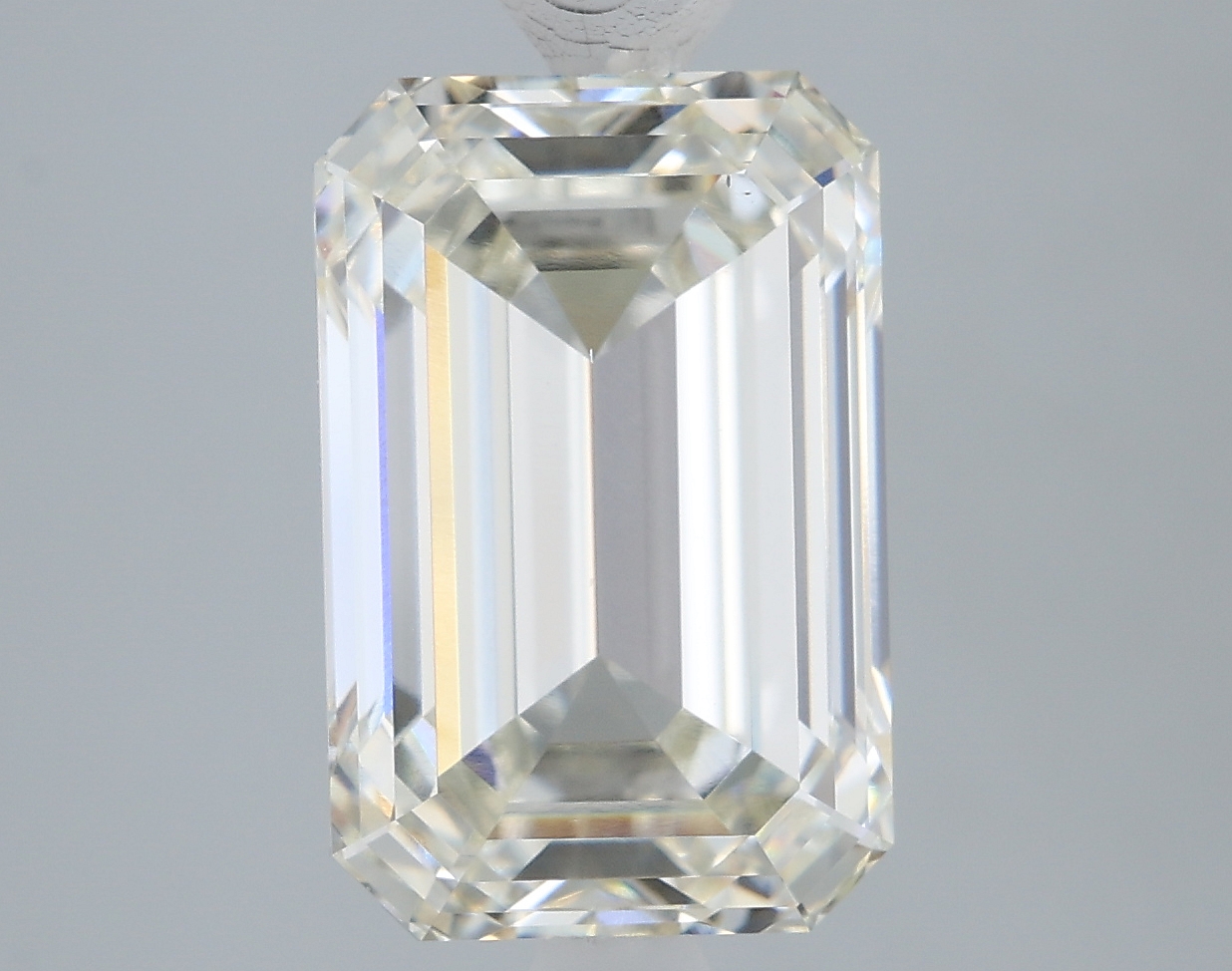 4.02 Carat Emerald I VS1 IGI Lab Diamond