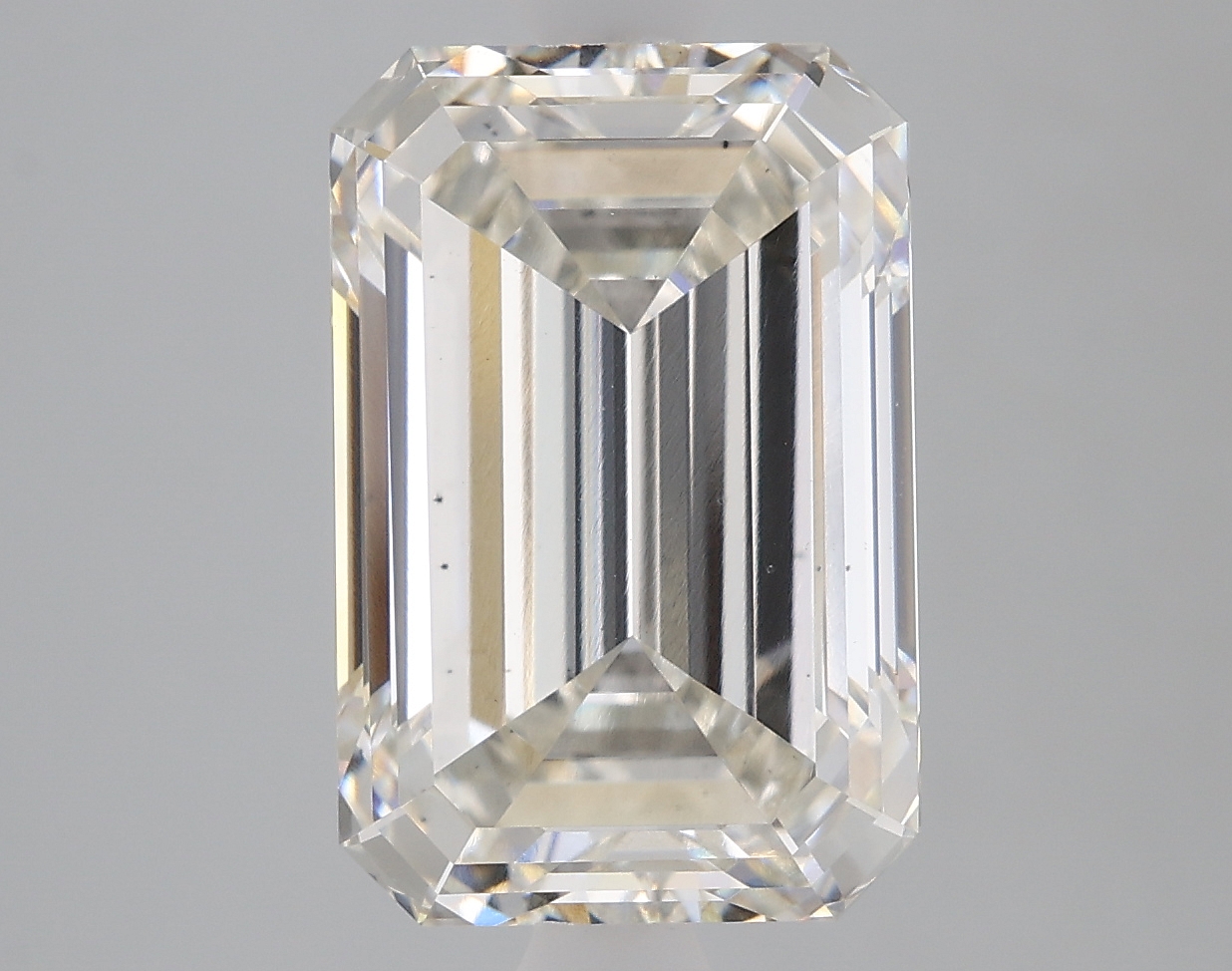 4.08 Carat Emerald H VS2 IGI Lab Diamond
