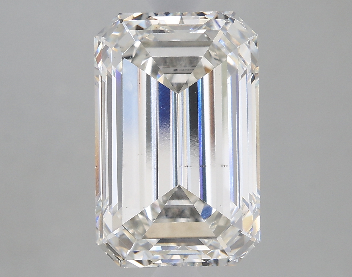 4.39 Carat Emerald G VS2 IGI Lab Diamond