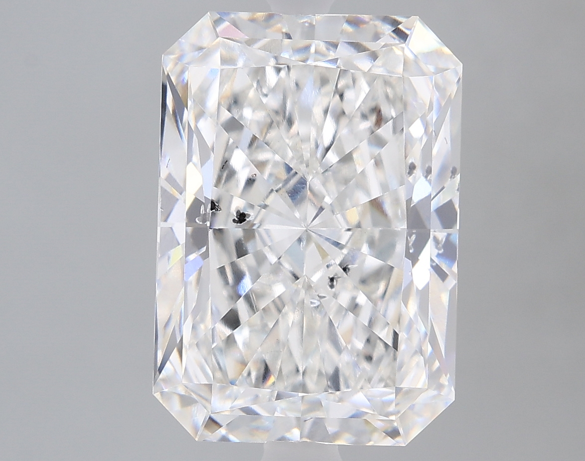 4.11 Carat Radiant E SI2 IGI Lab Diamond