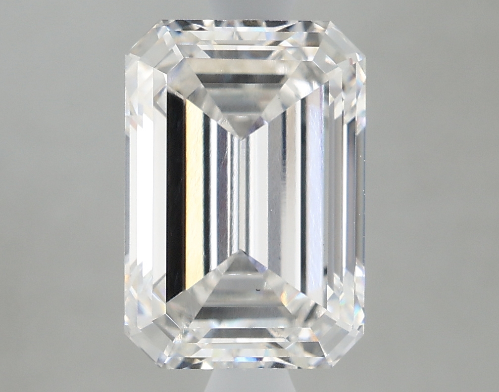 2.64 Carat Emerald F VS2 IGI Lab Diamond