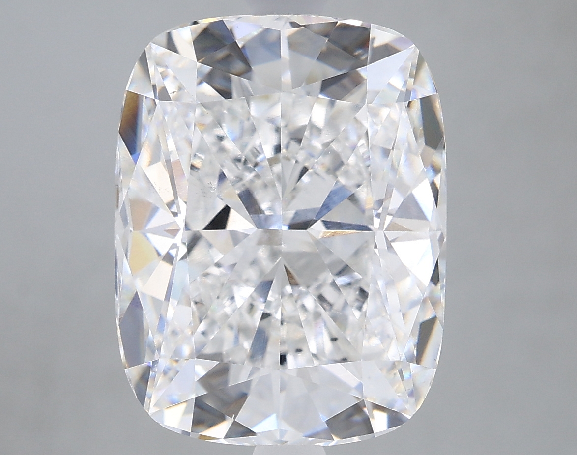 4.62 Carat Cushion E VS2 IGI Lab Diamond