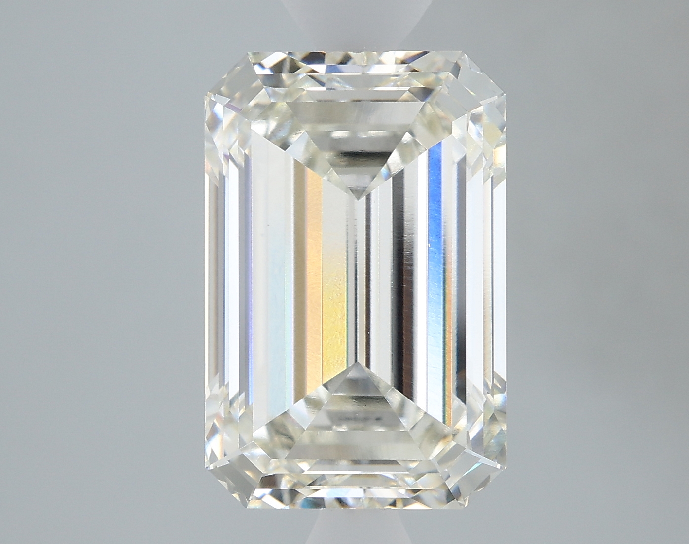 5.00 Carat Emerald H VS1 IGI Lab Diamond