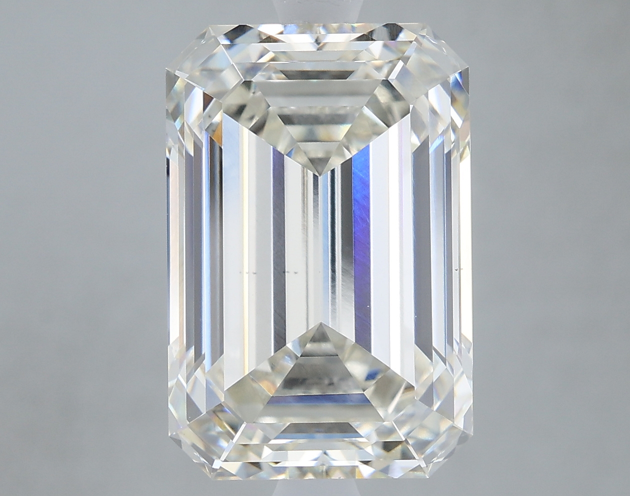 5.06 Carat Emerald H VS1 IGI Lab Diamond