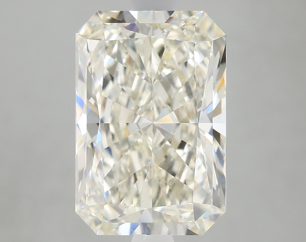 3.17 Carat Radiant I VVS2 IGI Lab Diamond